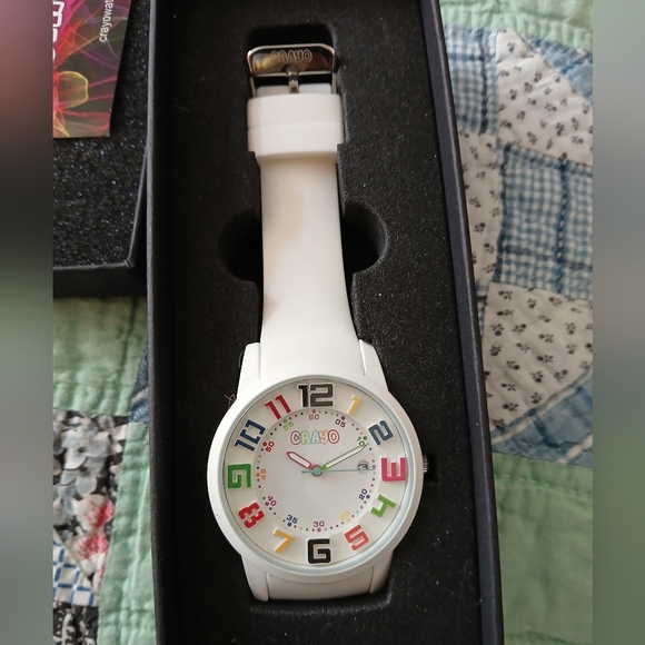 Crayo Accessories - Crayo Women's Festival White Silicone-Band Watch with Date Cracr2001 New